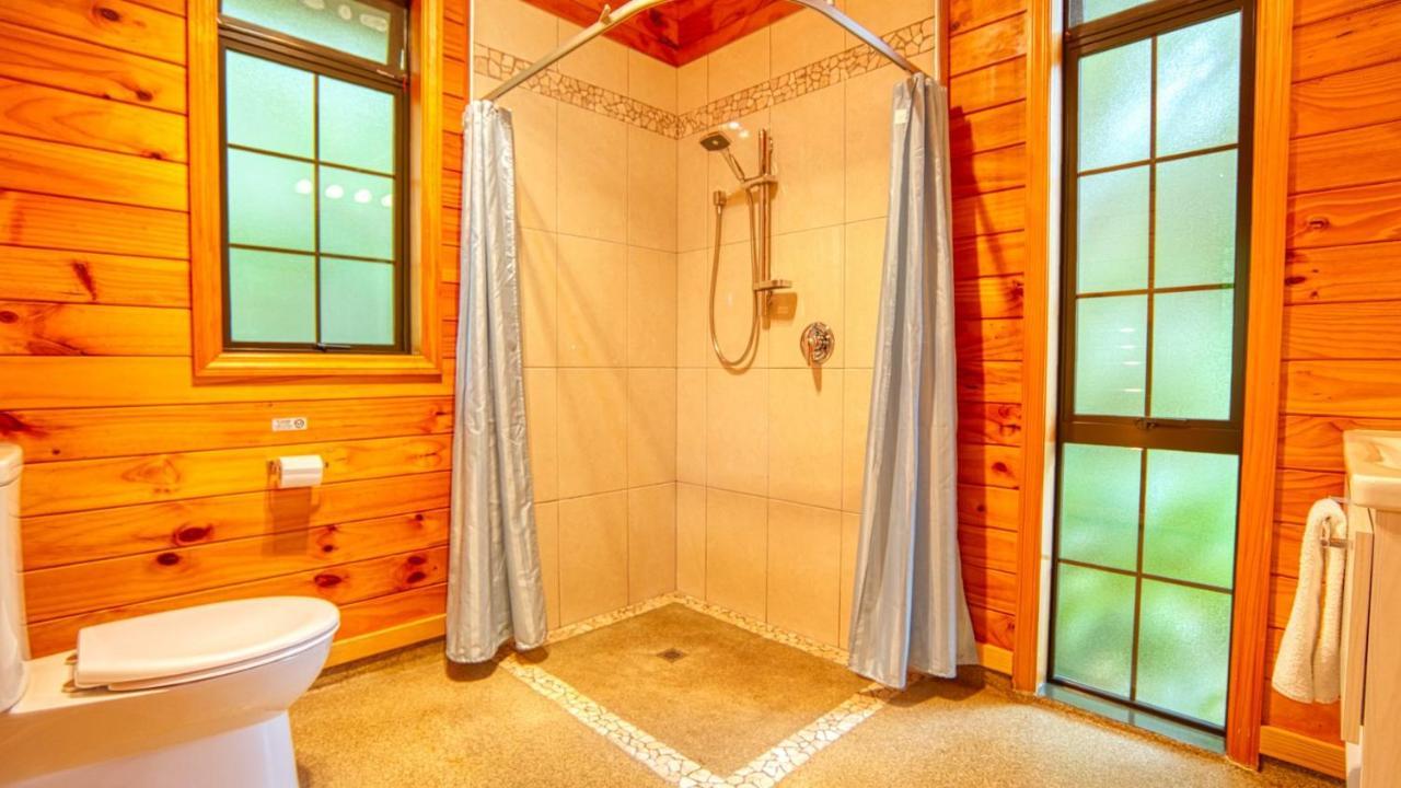 Paparoa Beach Hideaway With Hot Tub Barrytown Экстерьер фото