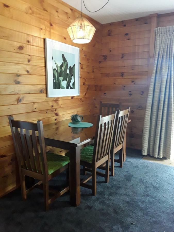 Paparoa Beach Hideaway With Hot Tub Barrytown Экстерьер фото